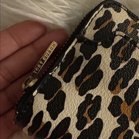 Tory Burch Leopard Print Long Wallet - Picture 12 of 12